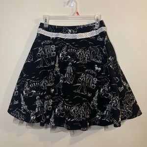 Women’s Sirens skirt